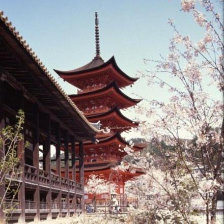 Hotel Full House Miyajima Hatsukaichi Esterno foto